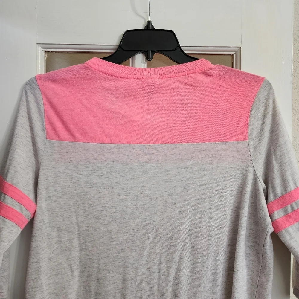 Victoria’s Secret PINK Snuggle Is Real Sleep Shirt Large Gray 3/4 Sleeve Lounge